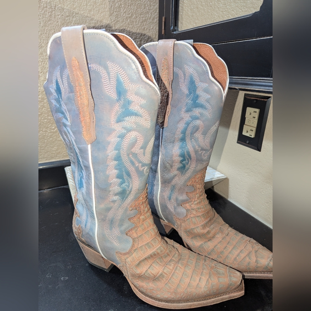 Vintage Dan Post cowboy boots